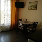 Apartment Above The Sea