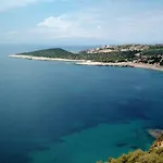 Above The Sea * Skála Marión