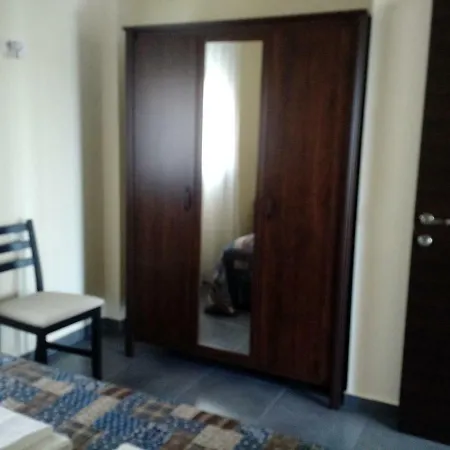 Above The Sea * Skála Marión