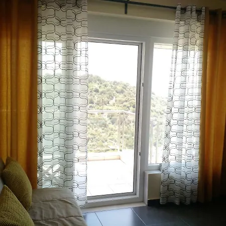 Above The Sea Skála Marión