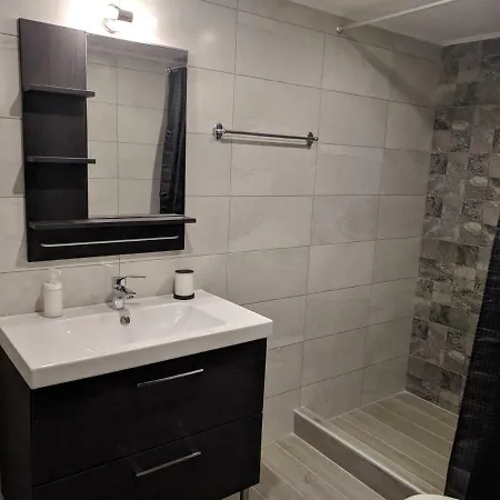 Above The Sea Skála Marión