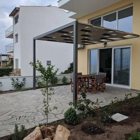 Above The Sea Apartment Skala Marion