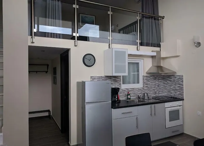 Above The Sea Skála Marión