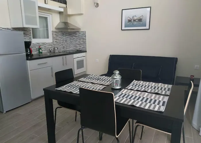 Above The Sea Skála Marión