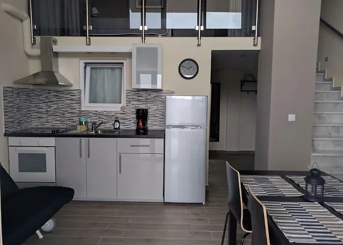 Above The Sea Skála Marión