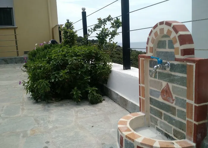 Above The Sea Skála Marión