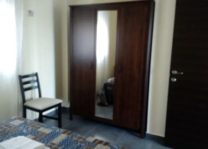 Above The Sea * Skála Marión