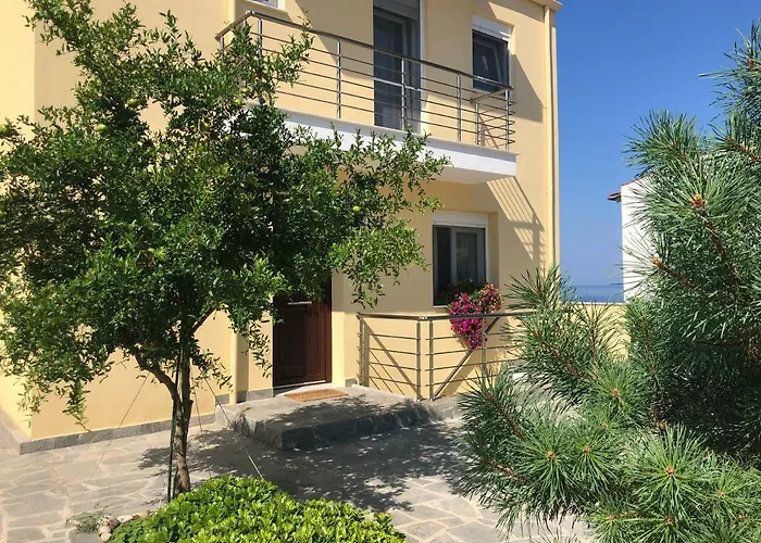 Apartment Above The Sea