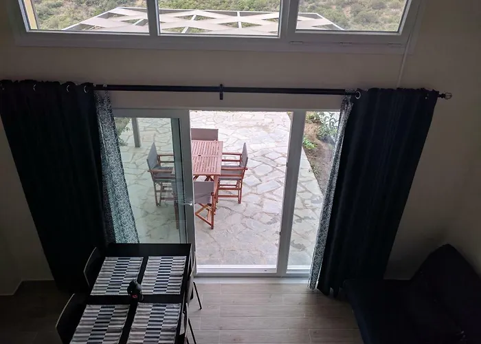 Apartment Above The Sea *