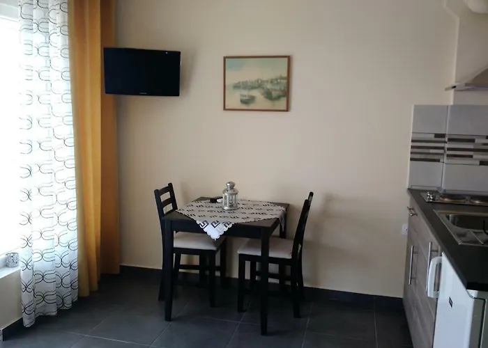 Apartment Above The Sea *