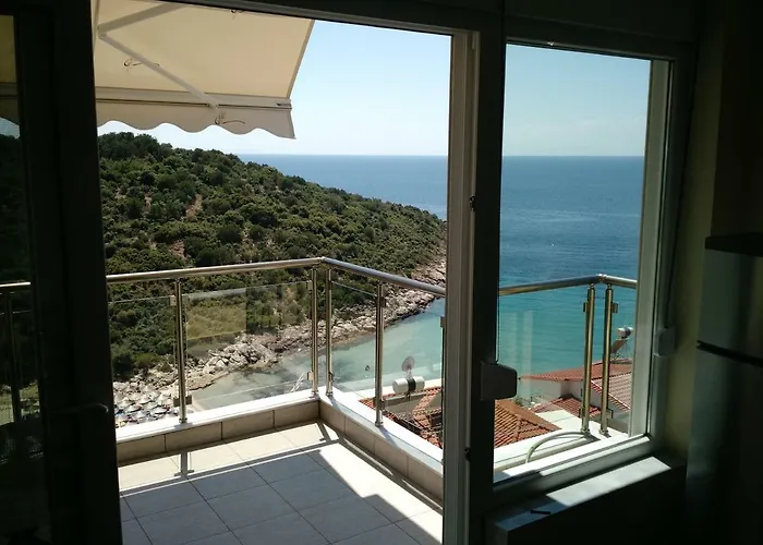 Above The Sea Apartment Skála Marión