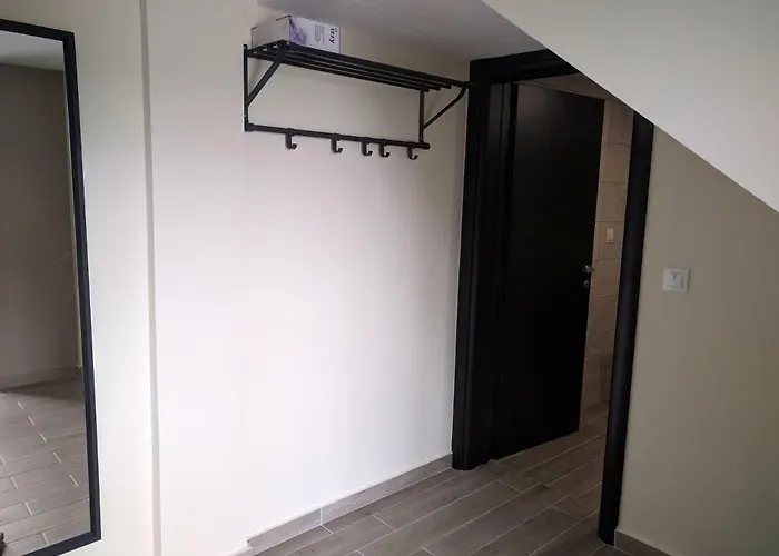 Above The Sea Apartment *