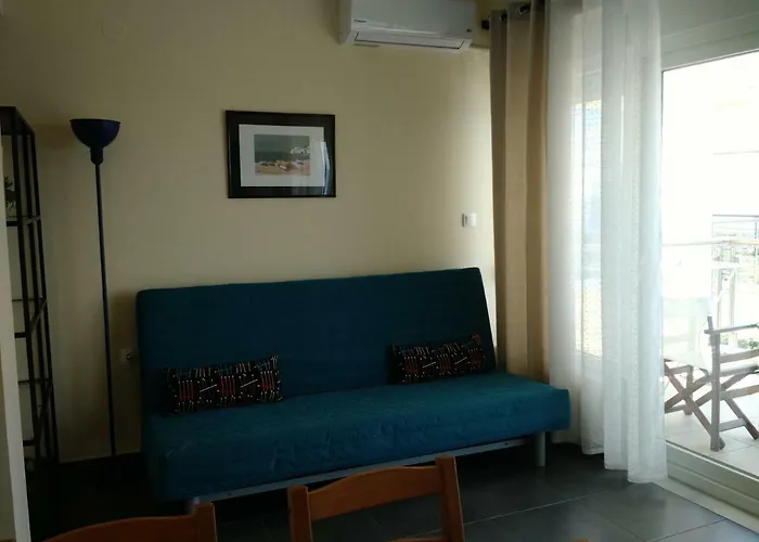 Above The Sea * Skála Marión