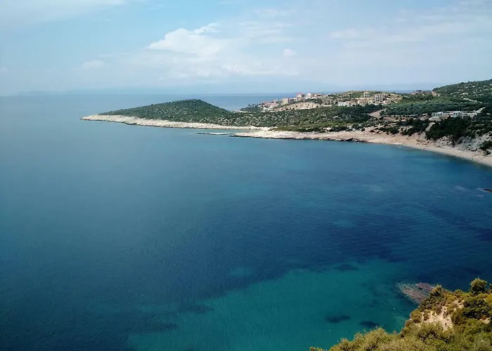 Above The Sea * Skála Marión